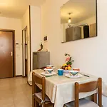 Castelnuovo Flat With Elevator And Free Parking