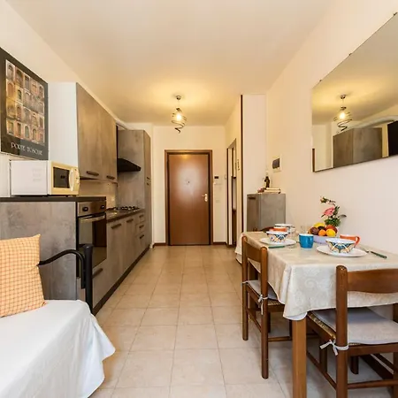 Castelnuovo Flat With Elevator And Free Parking Флоренция