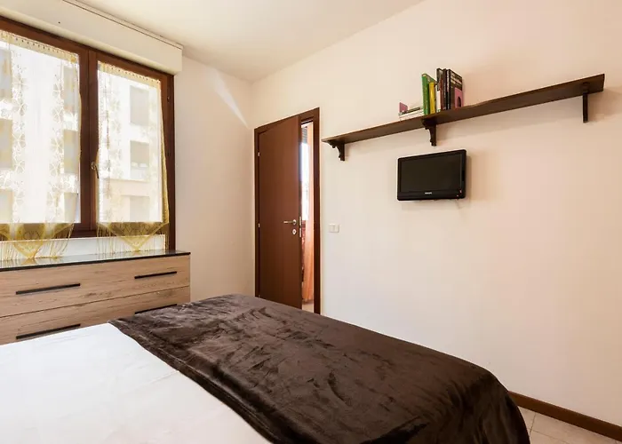 Castelnuovo Flat With Elevator And Free Parking *