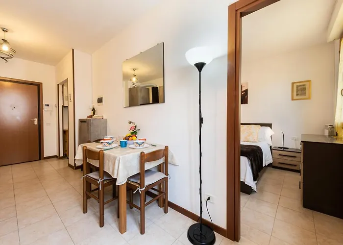 Castelnuovo Flat With Elevator And Free Parking *