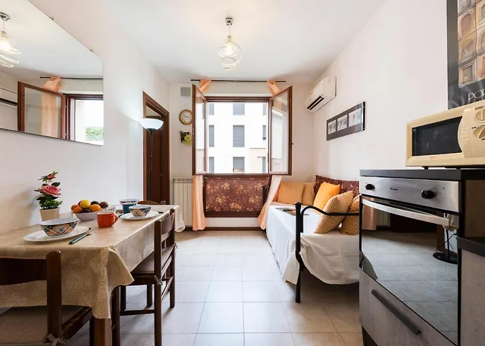 Apartment Castelnuovo Flat With Elevator And Free Parking *
